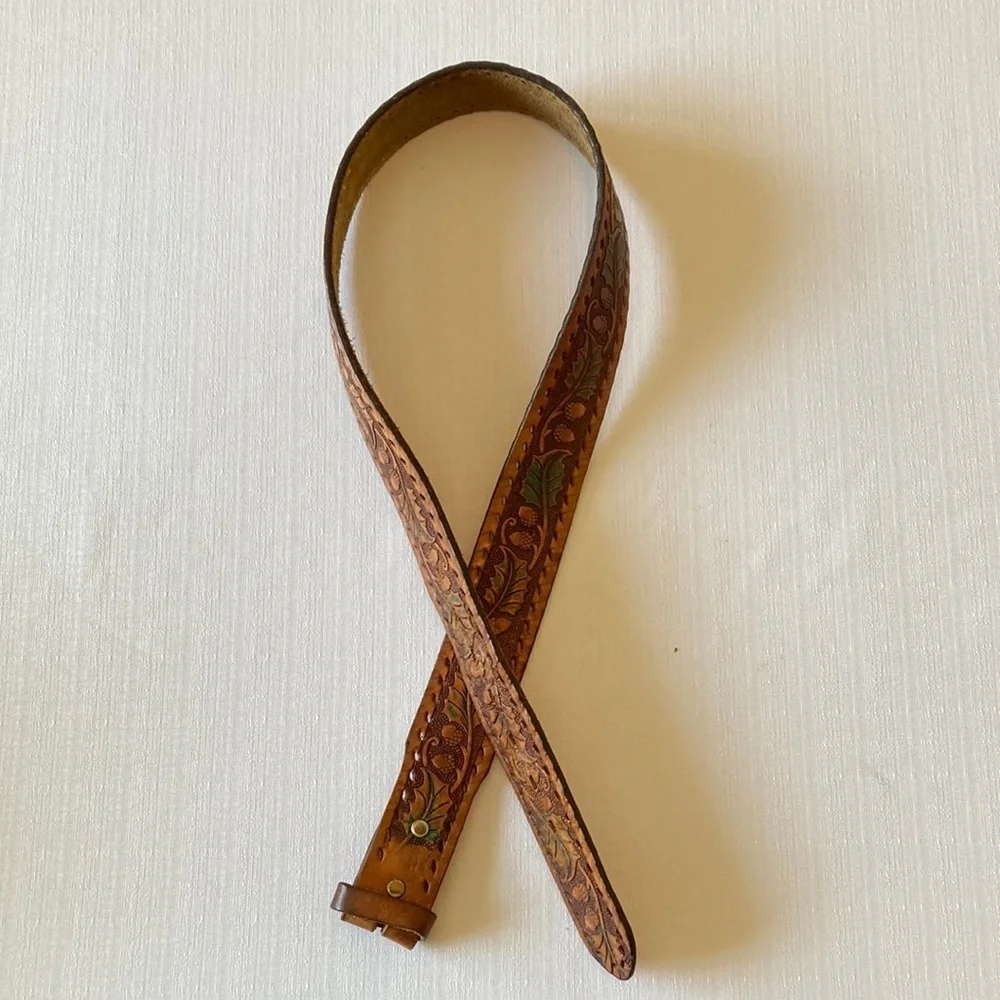 Brown‎ Leather Tooled Belt Acorn Leaf Design with Green Accents Size 34